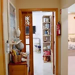 דירה With Terrace & Walk To & Village