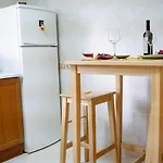 Ferragudo Beach Apartment With Terrace & Walk To Beach & Village Apartmán *