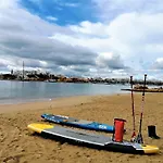 דירה With Terrace & Walk To & Village *