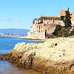 Ferragudo Beach Apartment With Terrace & Walk To Beach & Village * 费拉古多