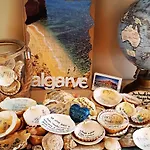 Ferragudo Beach Apartment With Terrace & Walk To Beach & Village *