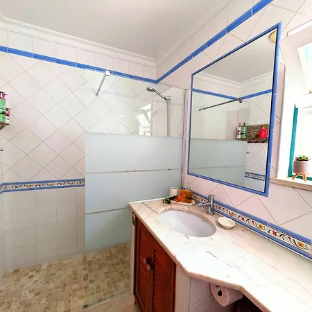 Appartamento With Sunset Terrace, Air Conditioning, Wi-fi & Free Parking