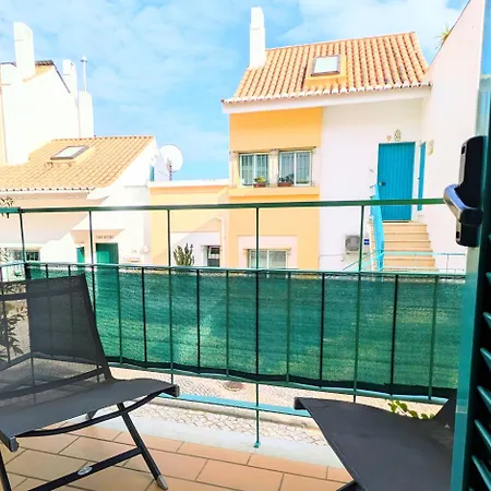 Appartamento With Sunset Terrace, Air Conditioning, Wi-fi & Free Parking
