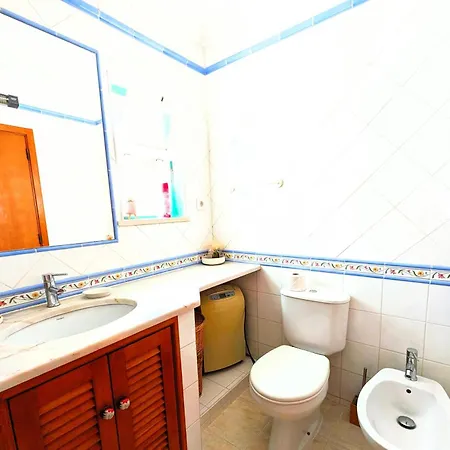 With Sunset Terrace, Air Conditioning, Wi-fi & Free Parking Appartamento *