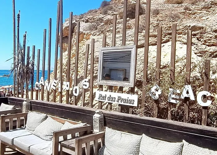 Ferragudo Beach Apartment With Terrace & Walk To Beach & Village Lägenhet