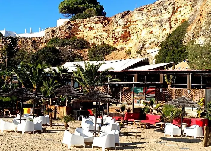 Lägenhet Ferragudo Beach Apartment With Terrace & Walk To Beach & Village *